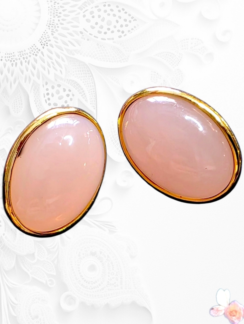 Signed Trifari Oval Cabochon Clip On Earrings Pink Glass Gold Tone 875